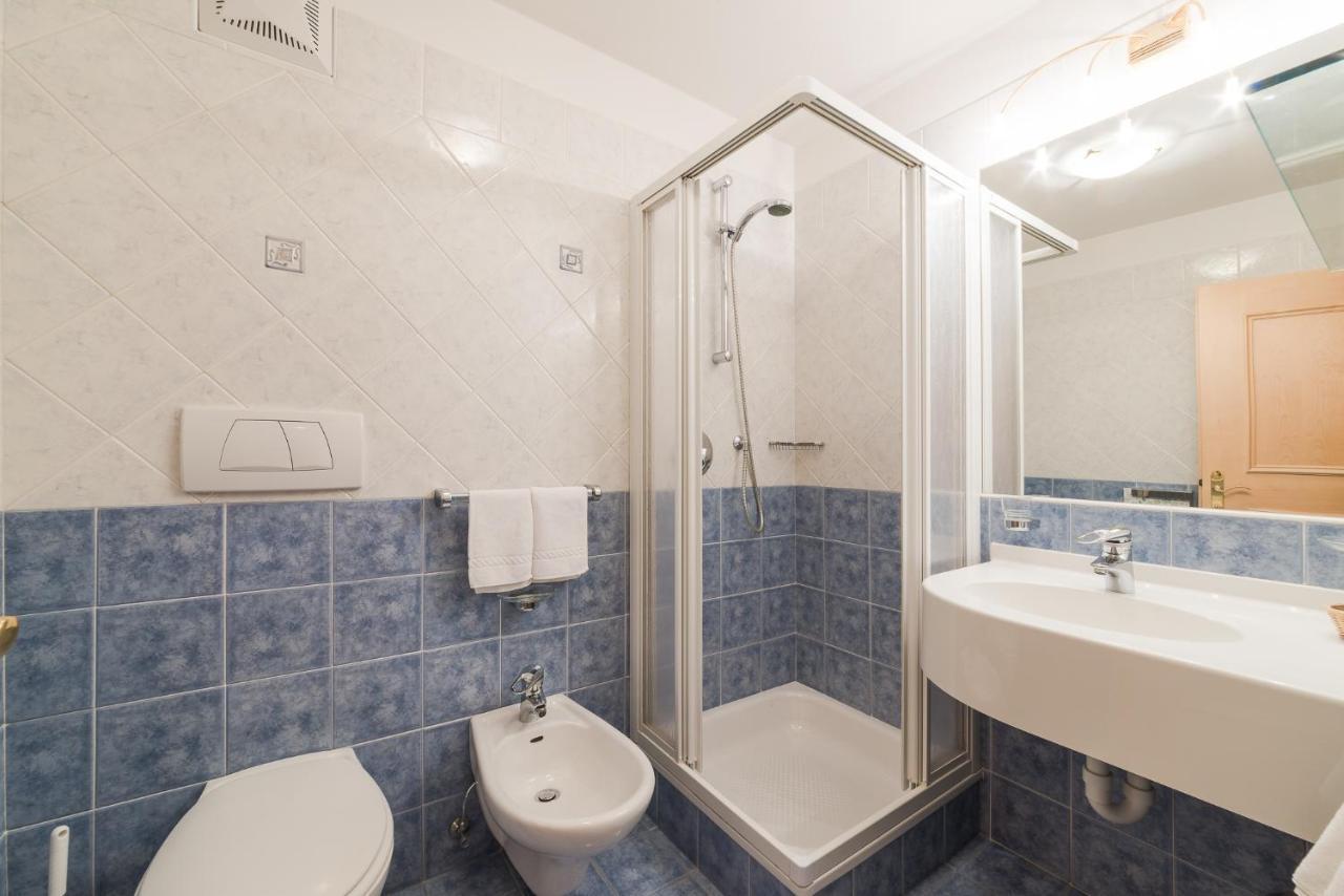 קורברה אין בדיה Residence Chalet Pinis מראה חיצוני תמונה