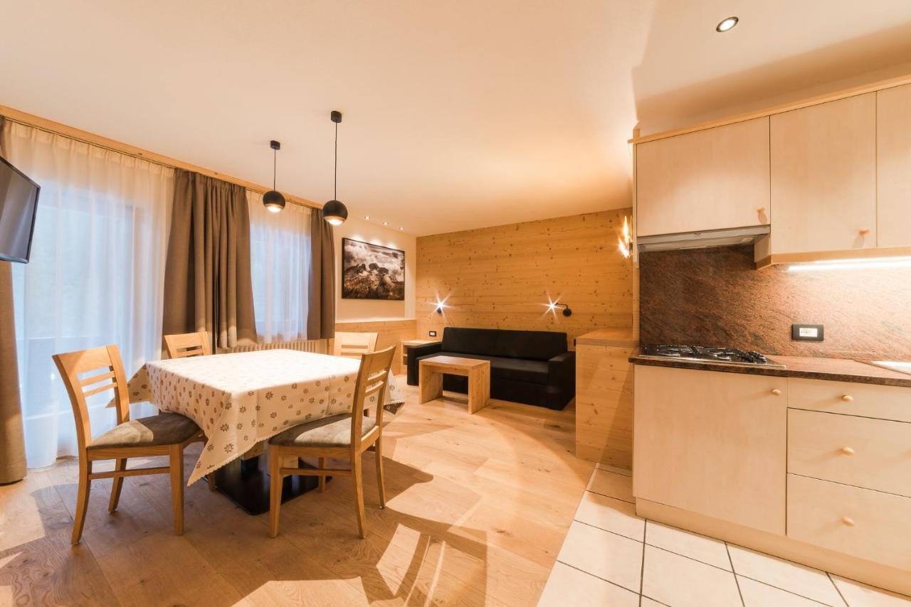 קורברה אין בדיה Residence Chalet Pinis מראה חיצוני תמונה