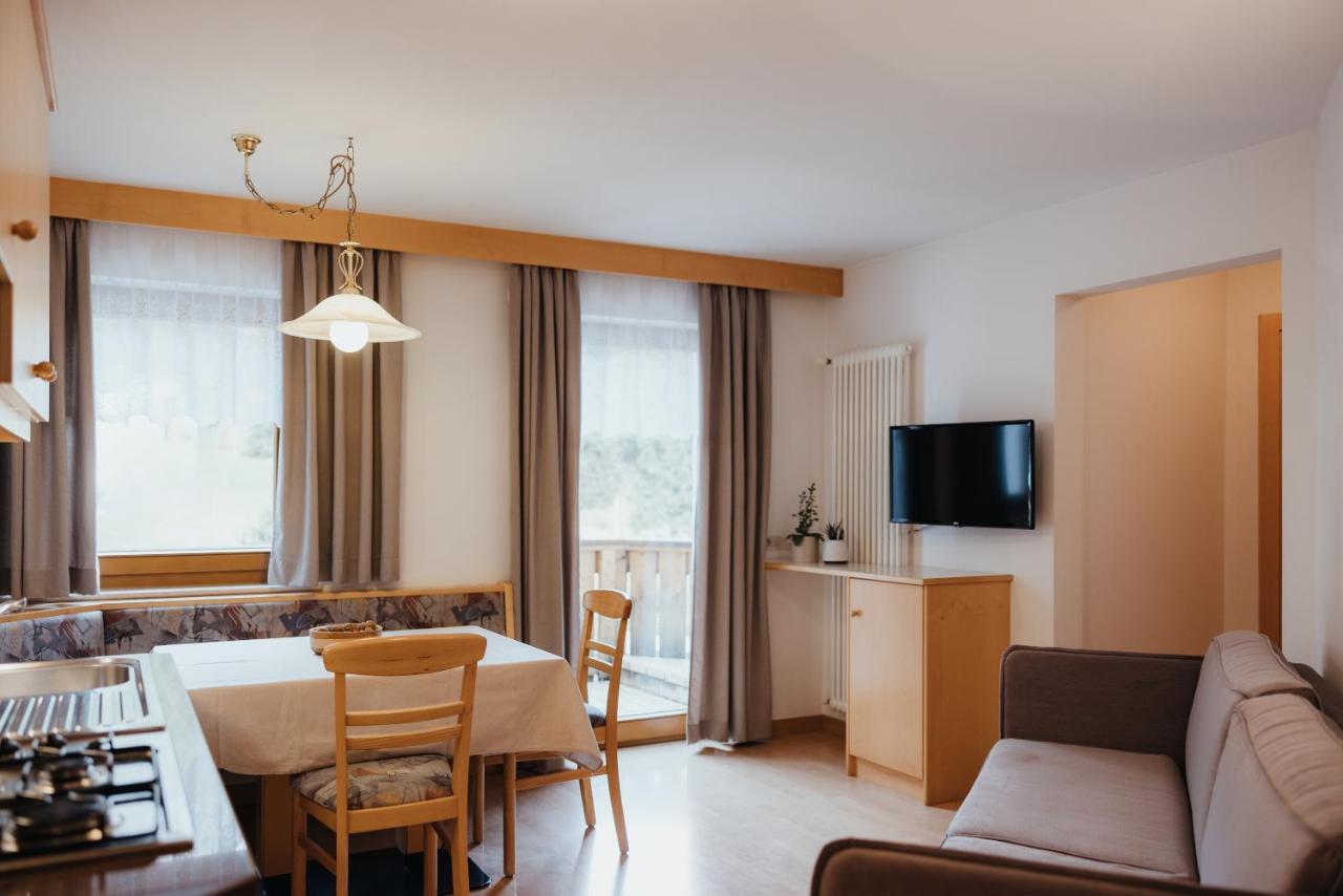 קורברה אין בדיה Residence Chalet Pinis מראה חיצוני תמונה